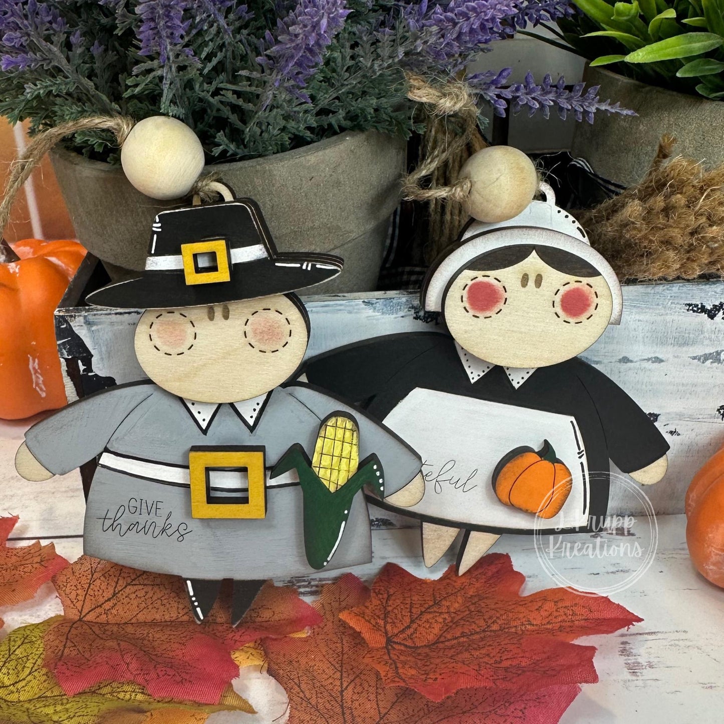 Adorable Chubby Pilgrim Ornaments for Thanksgiving - Farmhouse Charm