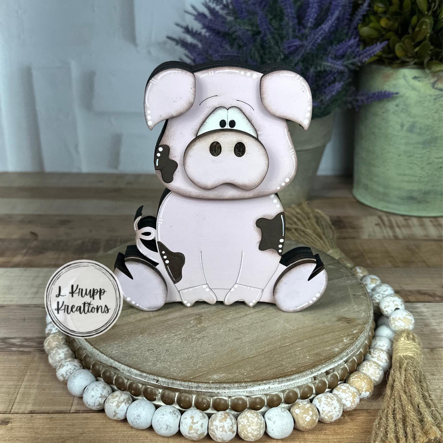 Charming Hand-Painted Farmhouse Pig Decor - A Perfect Tiered Tray Companion