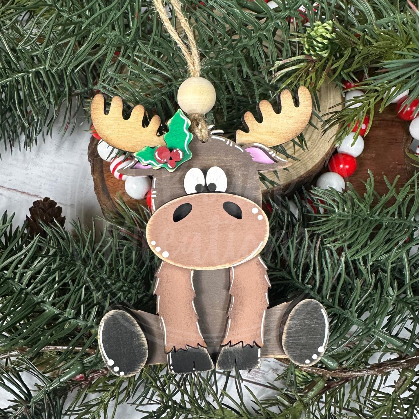 Rustic Christmas Decor: Wooden Moose Ornament for Woodland Charm