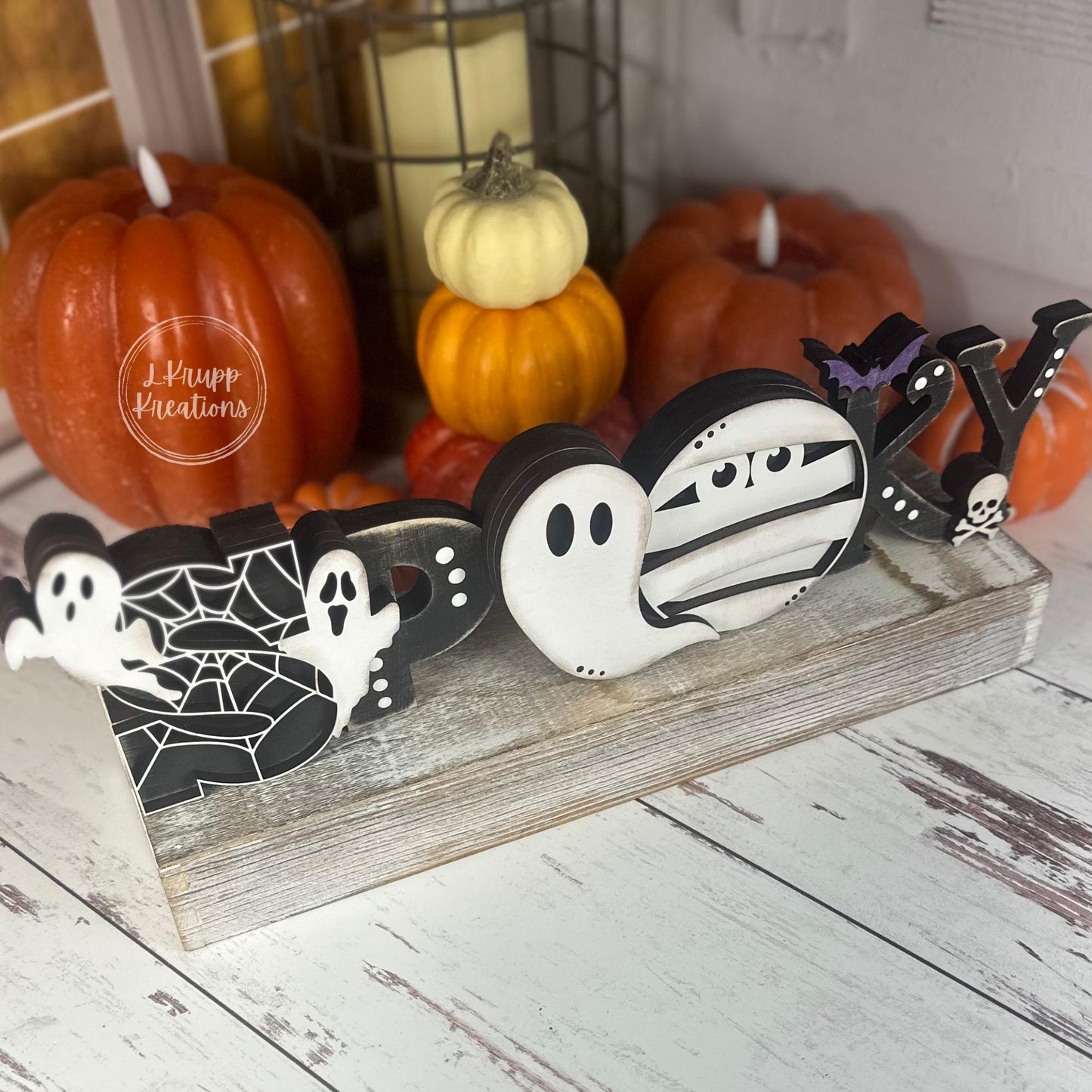 Rustic Spooky Sign: Charming Farmhouse Decor