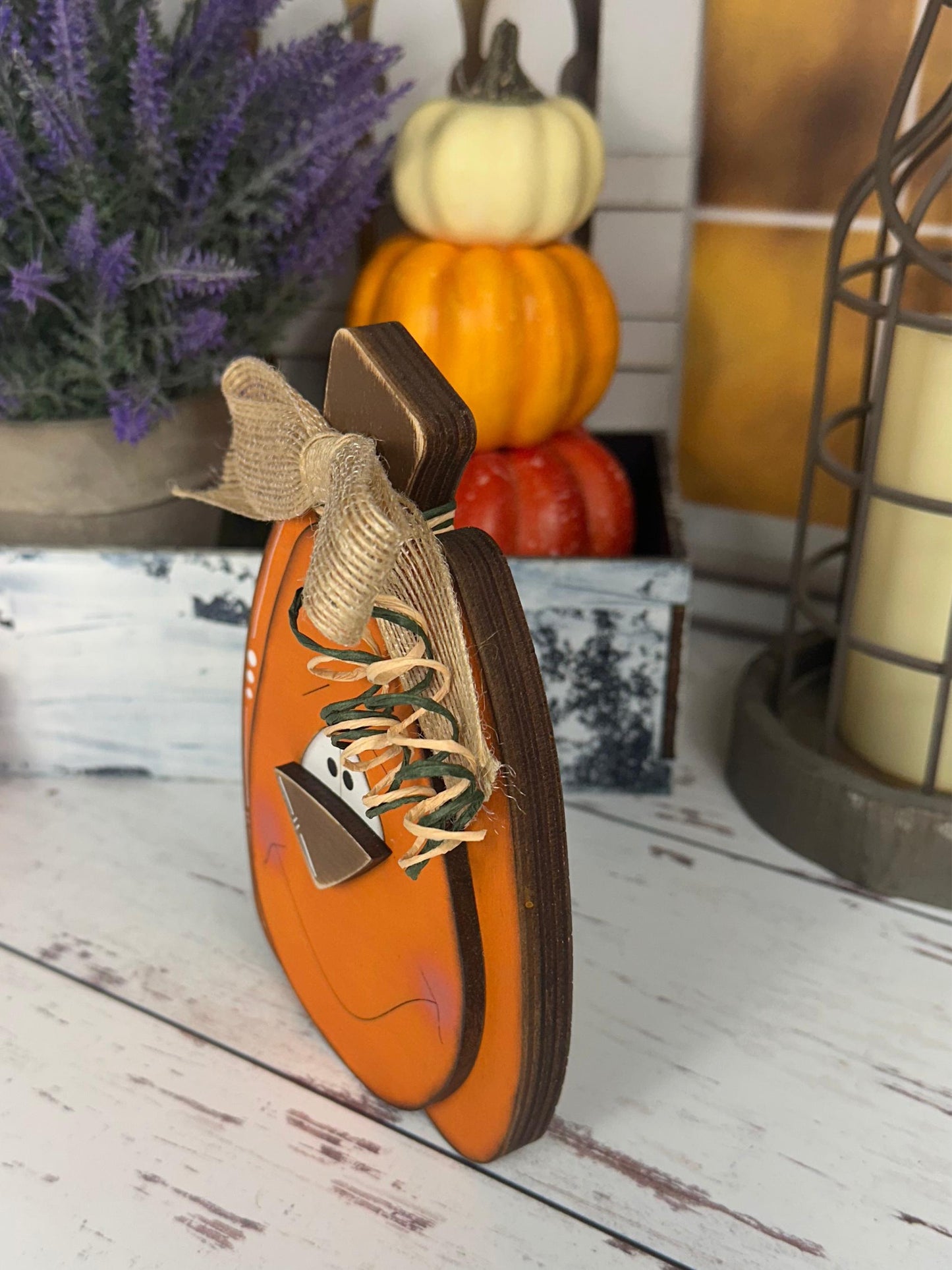 Hand-Painted Wooden Pumpkins with Faces – Rustic Fall Shelf Decor