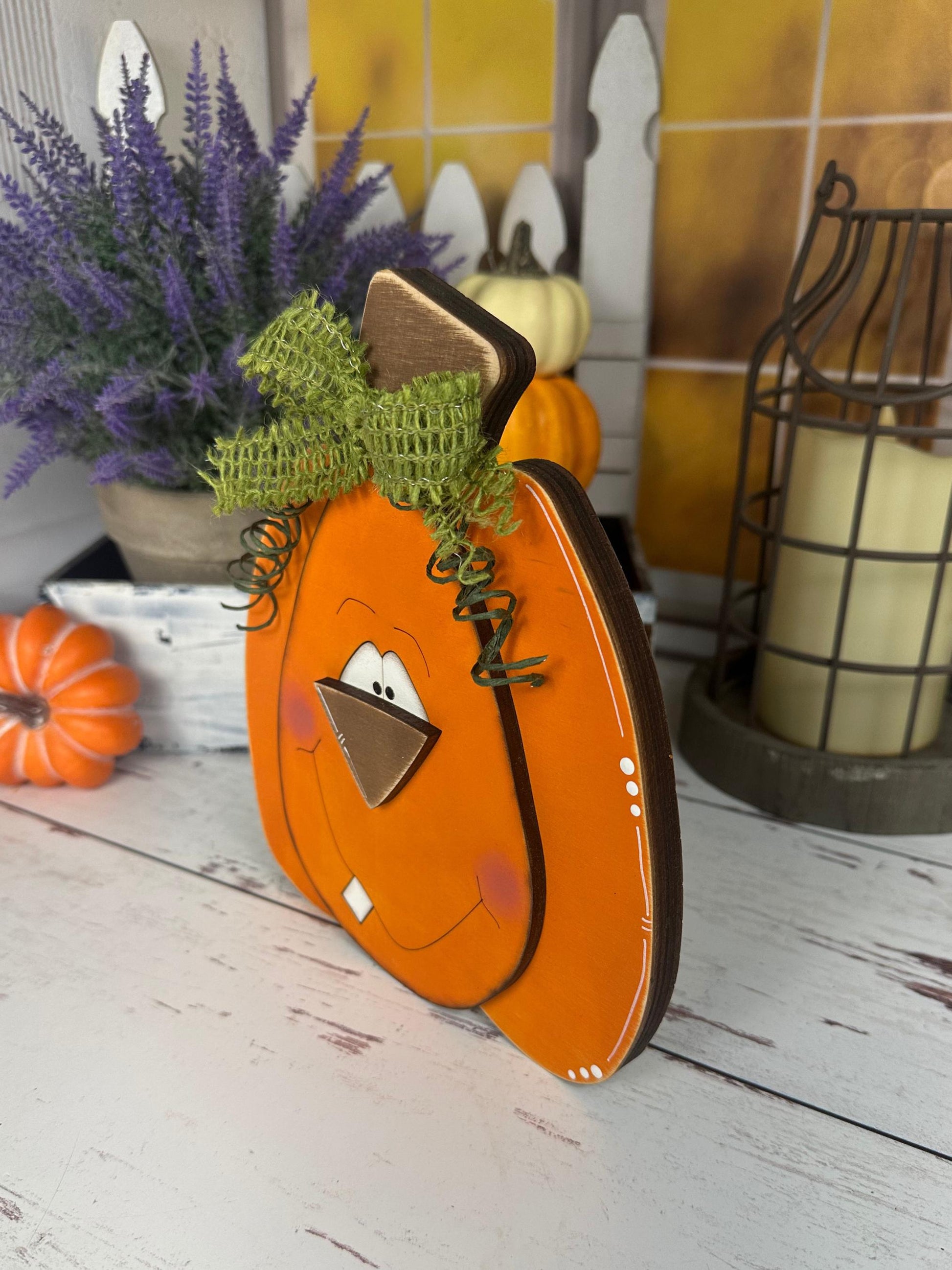 Hand-Painted Wooden Pumpkins with Faces – Rustic Fall Shelf Decor