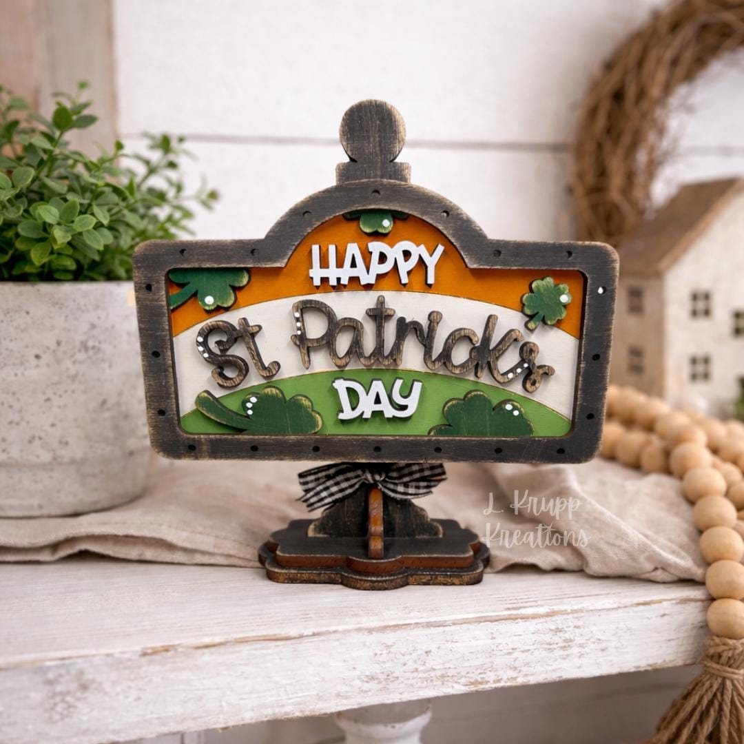 Charming St. Paddy's Mini Sign for Your Farmhouse Vibe