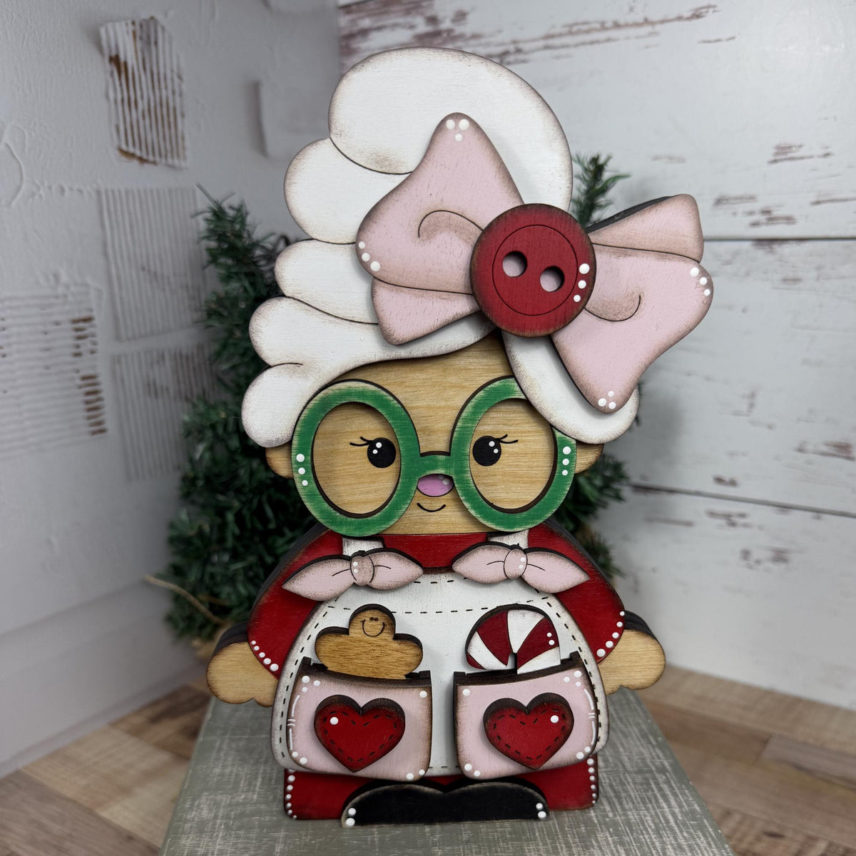 Hand-Painted Santa & Mrs. Claus Shelf Sitters: Farmhouse Christmas Decor