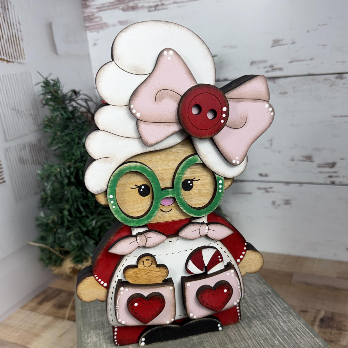 Hand-Painted Santa & Mrs. Claus Shelf Sitters: Farmhouse Christmas Decor