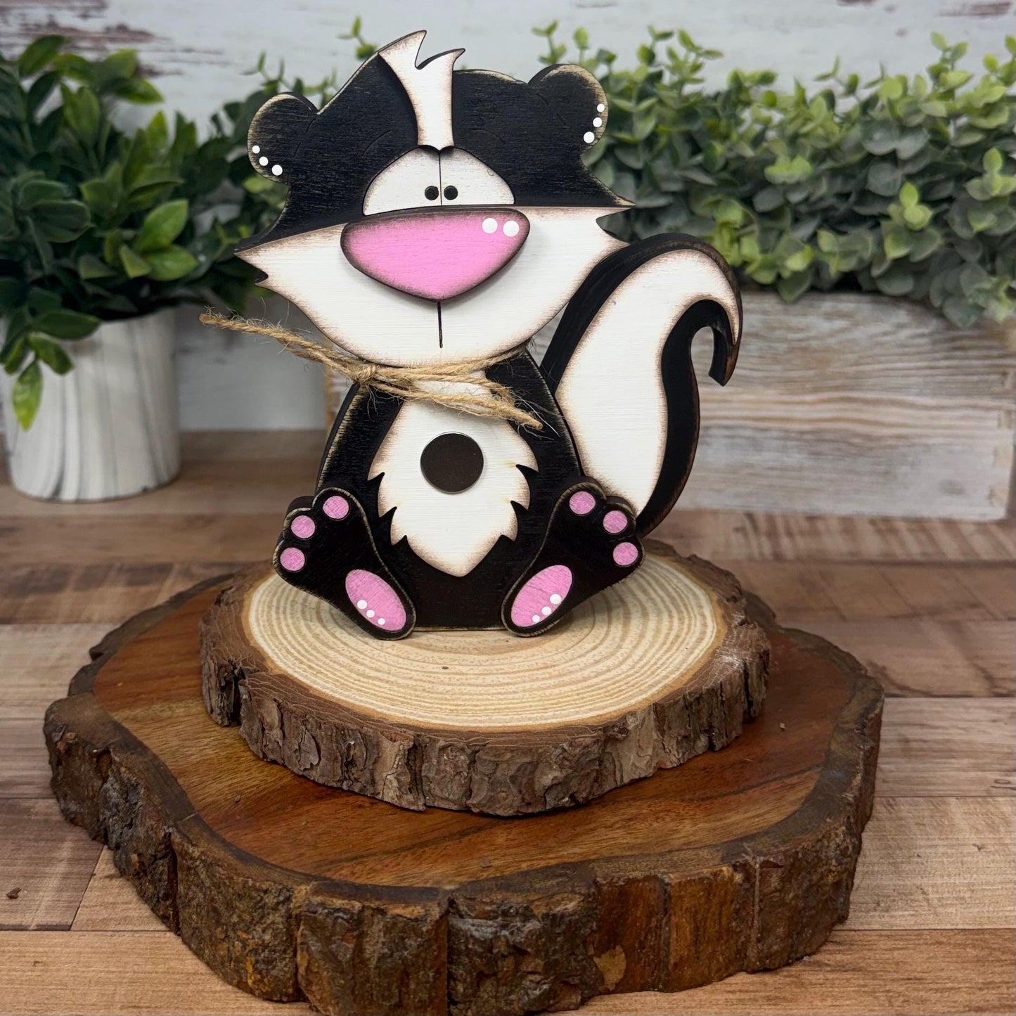 Woodland Animal Shelf Sitter, Interchangeable Skunk Decor, Seasonal Shelf Decor, Skunk Gift