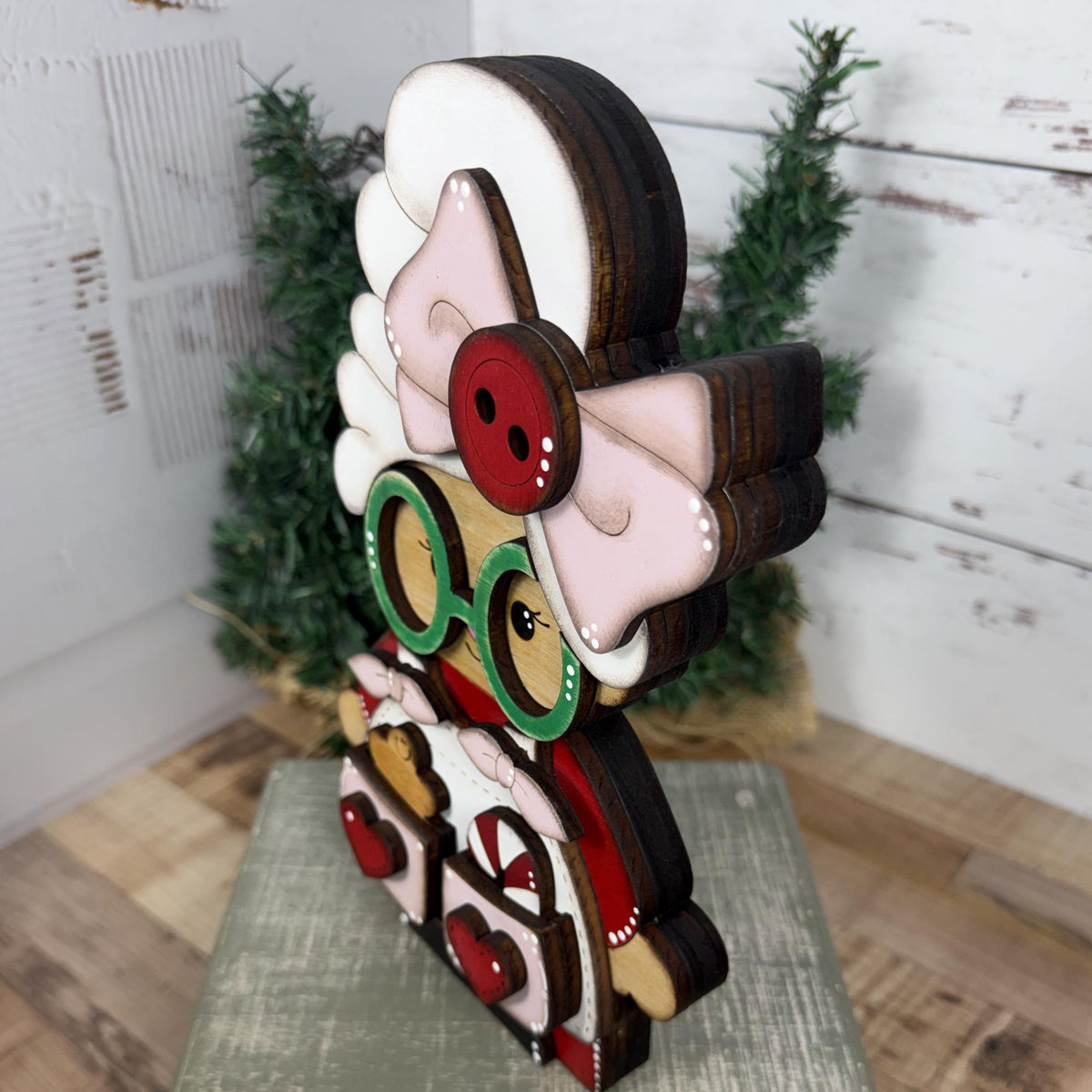 Hand-Painted Santa & Mrs. Claus Shelf Sitters: Farmhouse Christmas Decor