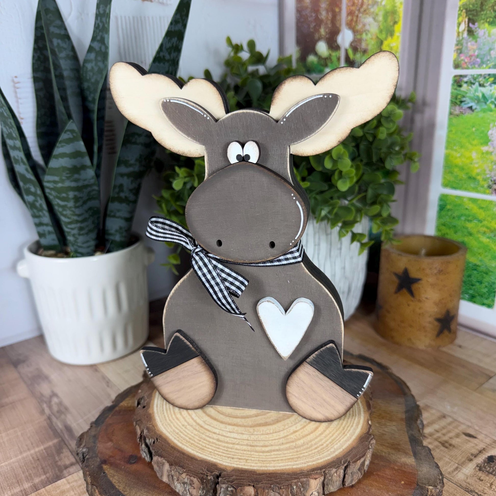 Rustic Cabin Moose Decor | Enchanting Rustic Woodland Animal Accents