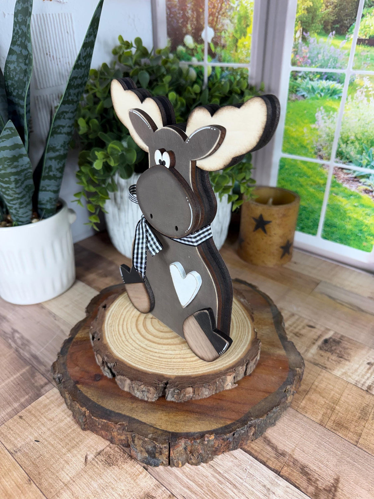 Rustic Cabin Moose Decor | Enchanting Rustic Woodland Animal Accents