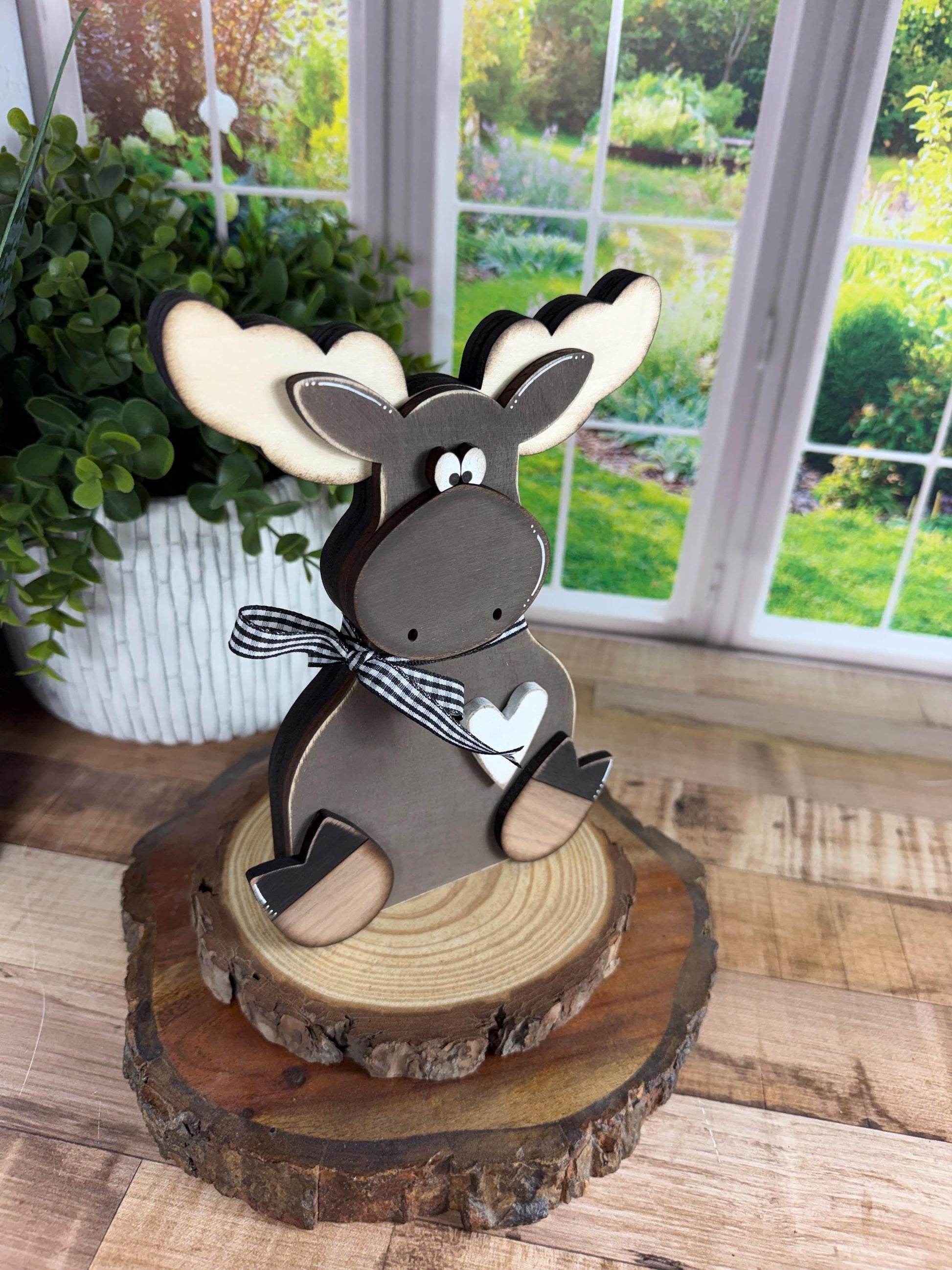 Rustic Cabin Moose Decor | Enchanting Rustic Woodland Animal Accents