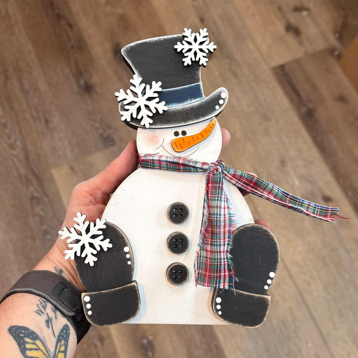 Hand-Painted Wood Snowman: Rustic Farmhouse Winter Decor