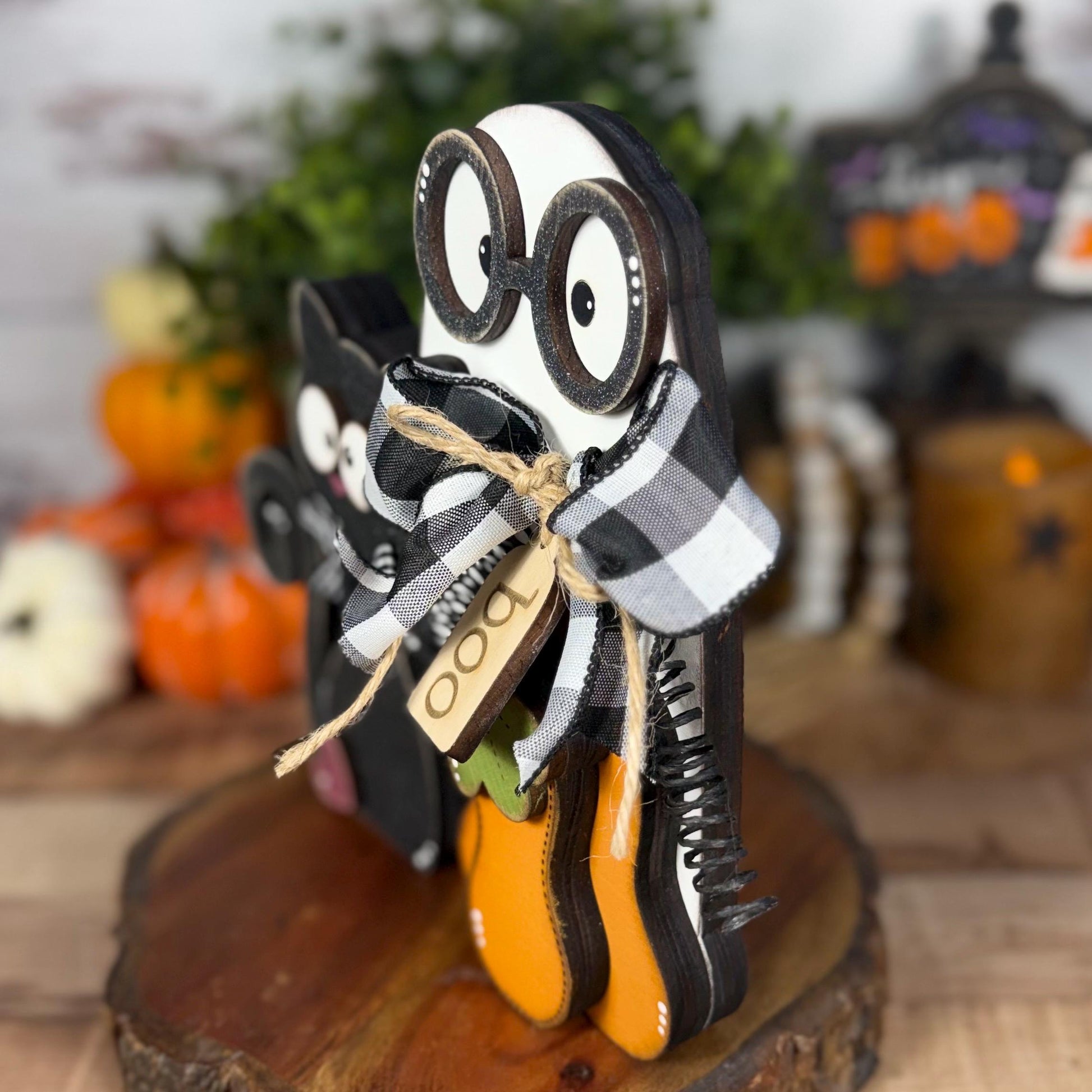 Stitched Boo Shelf Sitter – Black Cat, Ghost & Pumpkin Halloween Decor