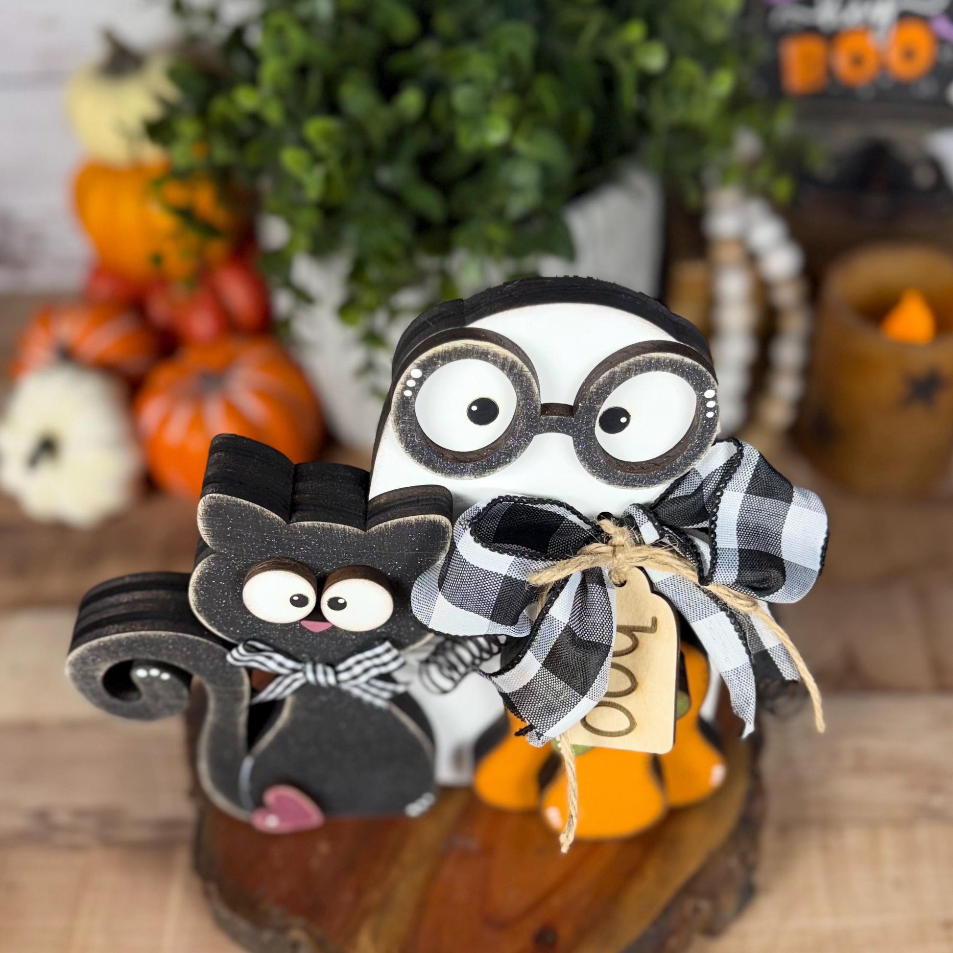 Stitched Boo Shelf Sitter – Black Cat, Ghost & Pumpkin Halloween Decor