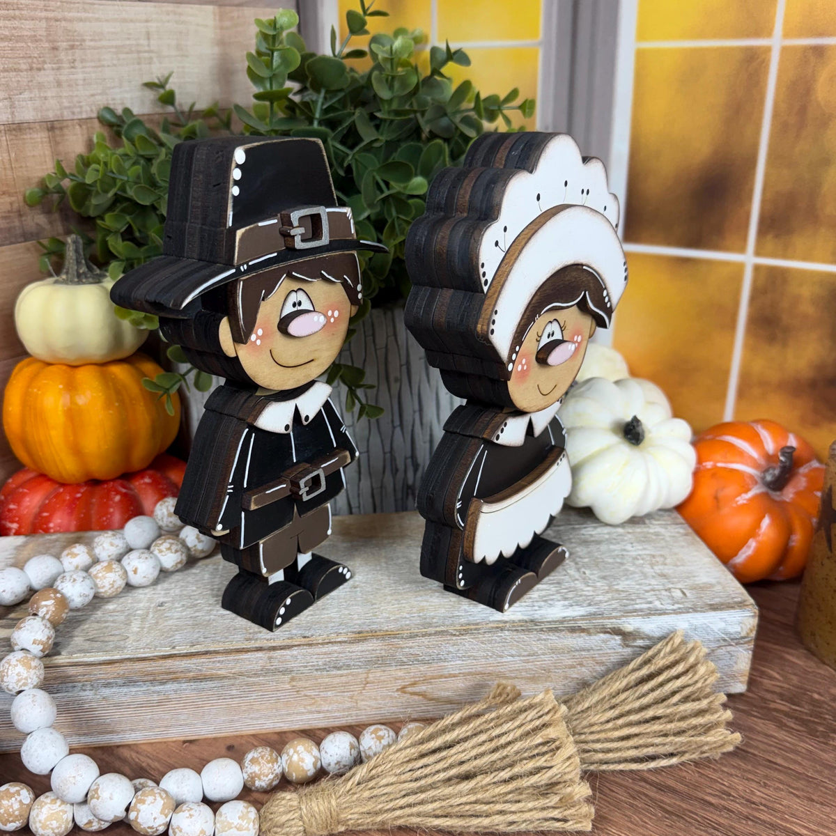 Wooden Pilgrim Couple Shelf Sitters, Rustic Fall Thanksgiving Decor