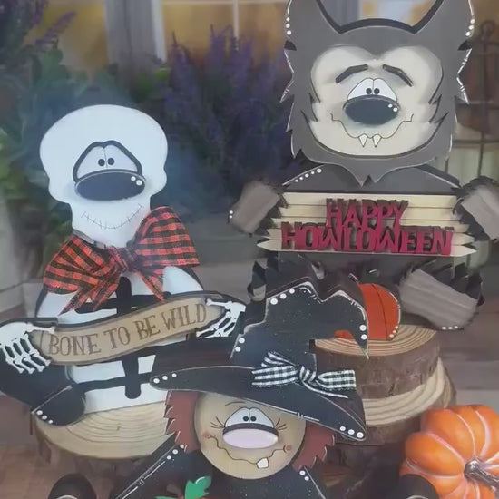 Rustic Howling at the Moon: Farmhouse Halloween Werewolf Decor