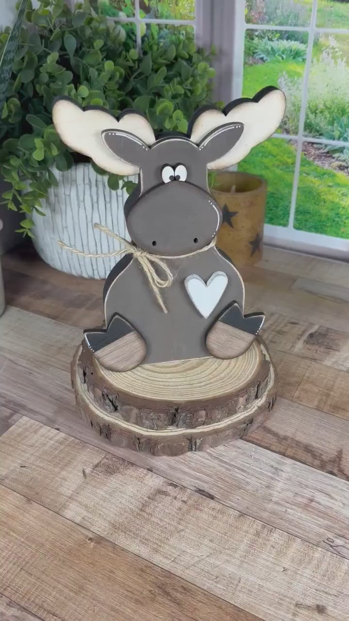 Rustic Cabin Moose Decor | Enchanting Rustic Woodland Animal Accents
