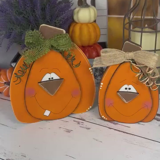 Hand-Painted Wooden Pumpkins with Faces – Rustic Fall Shelf Decor