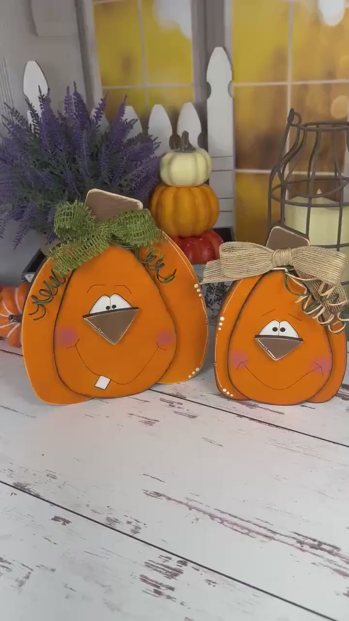 Hand-Painted Wooden Pumpkins with Faces – Rustic Fall Shelf Decor